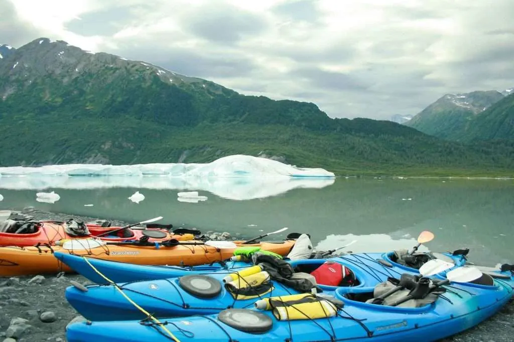 Is it safe to kayak in the ocean