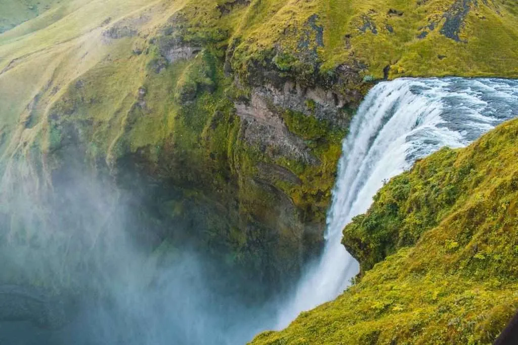 waterfalls near me rushing through cliff